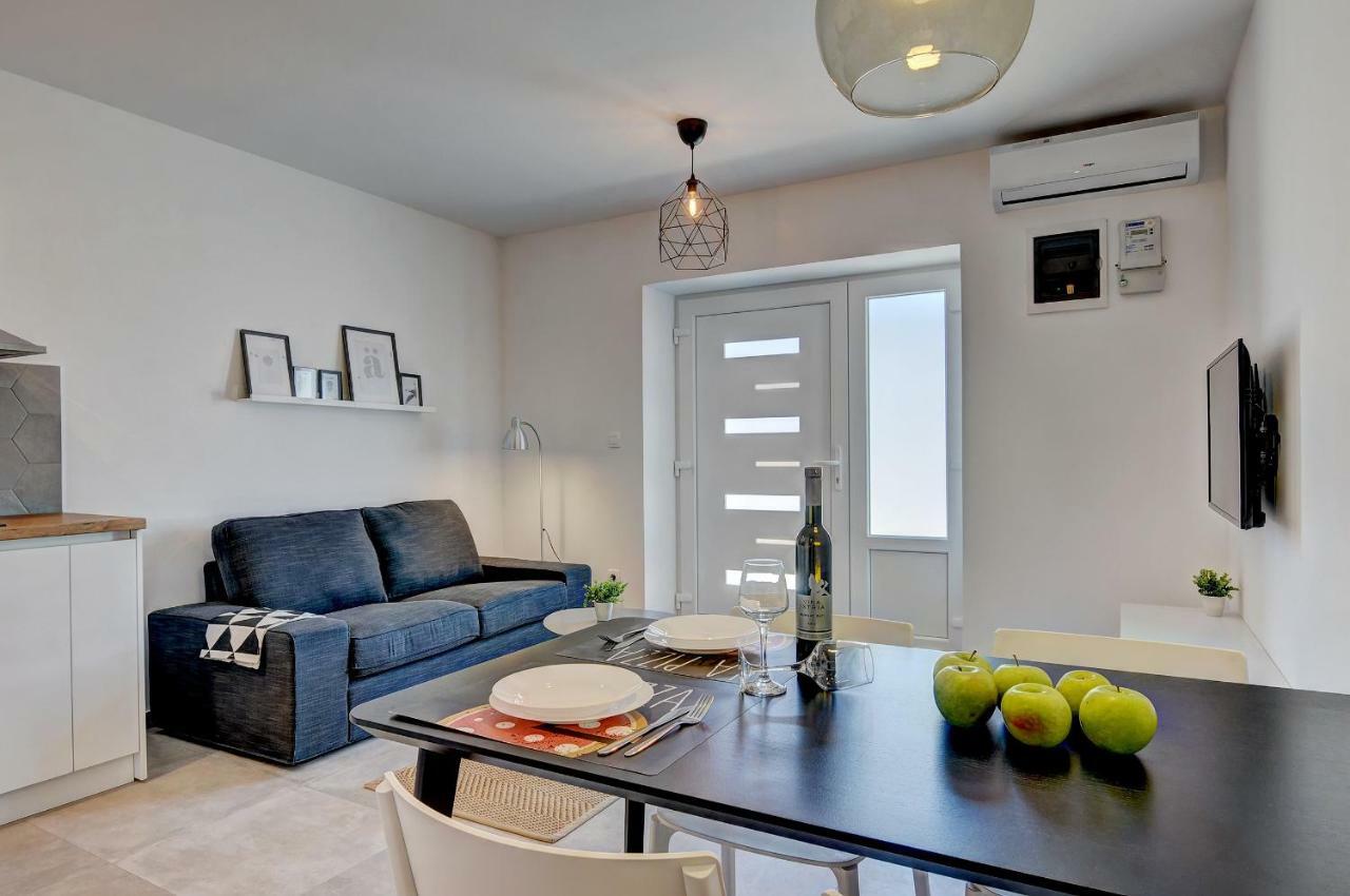 Апартаменты Apartman M Пула Экстерьер фото